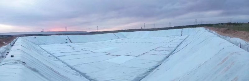 土工膜熱熔焊法與粘接法的區(qū)別點(diǎn)在哪里？